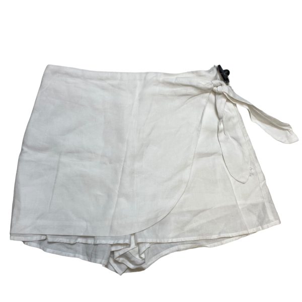 White Skort Clothes Mentor, Size L Cheap