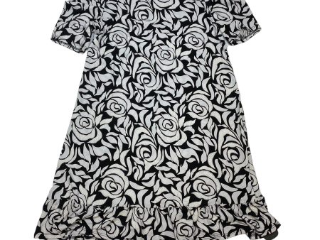 Black & White Dress Casual Short Msk, Size M Online