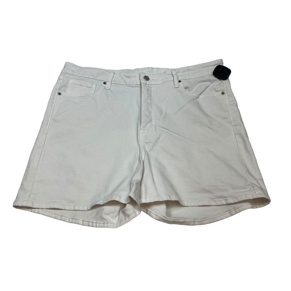 White Shorts Old Navy, Size 18 Sale